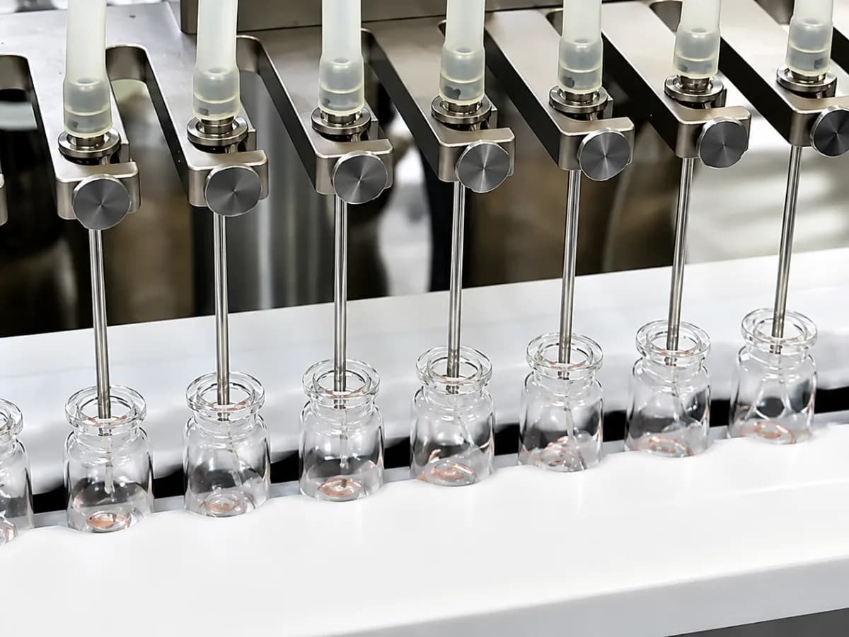 Pharmaceutical filling machine for liquids, powders and capsules